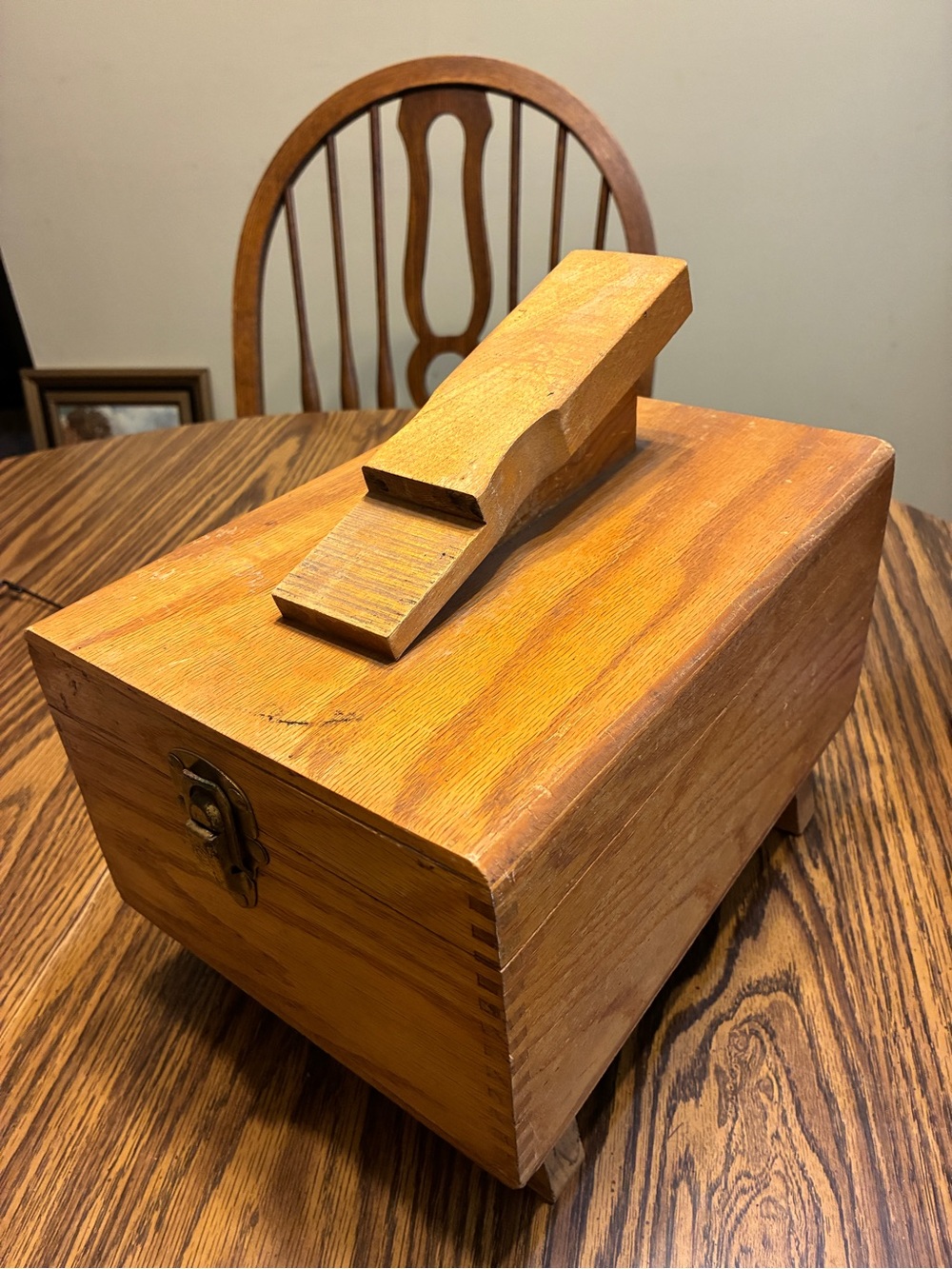 Vintage Kiwi Hand Crafted Shoe-Shine Server Brown Oak Polishing Box with polish
